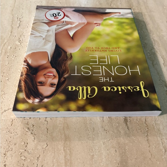 🎄$3 bundled The Honest Life, Jessica Alba (Book) - Picture 7 of 10